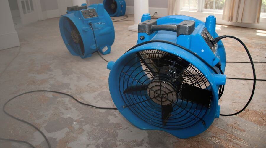 Why choose water damage cleanup for ceiling water damage repair in Spokane